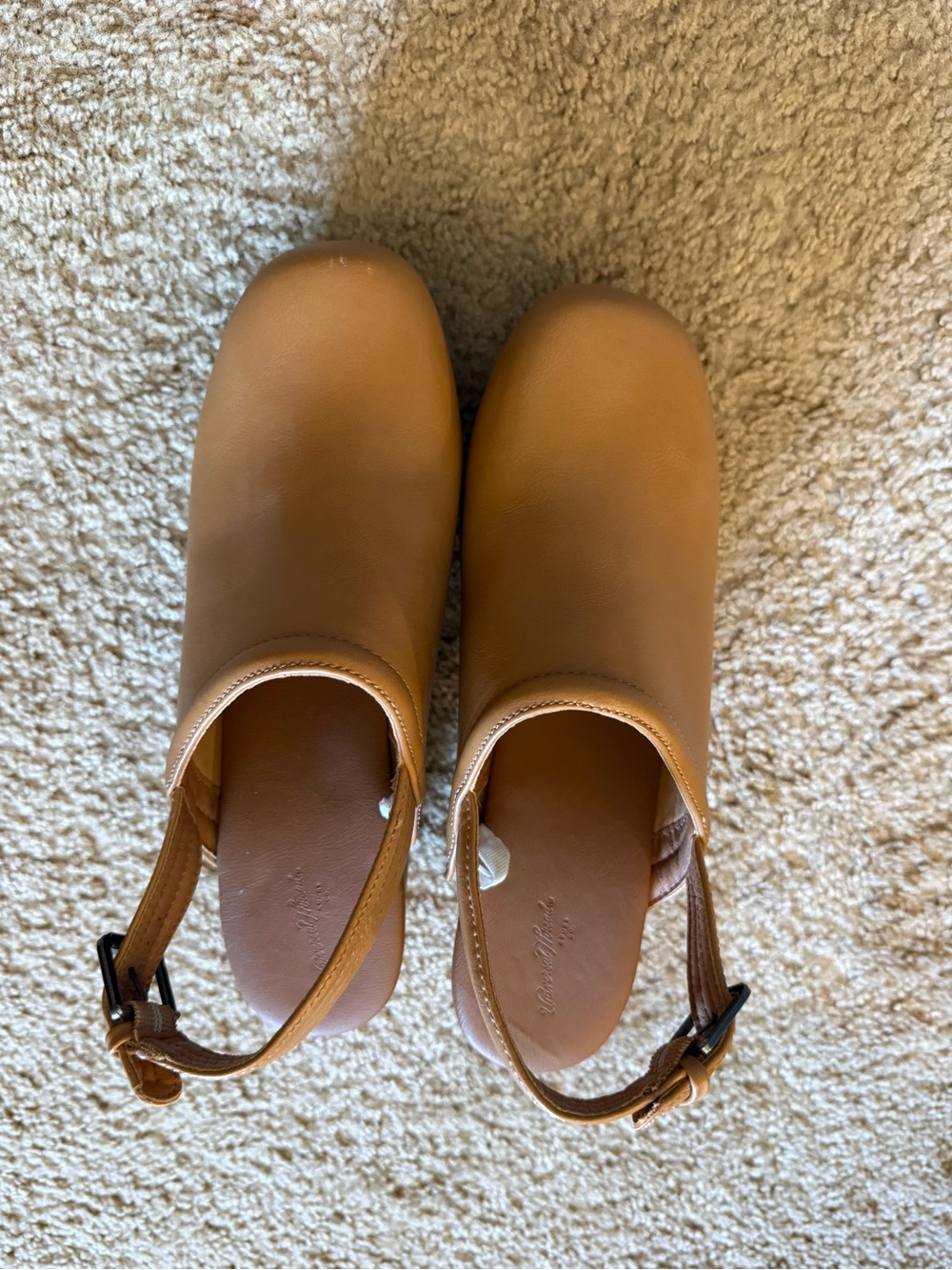 Universal Thread Tan Leather Slingback Clogs